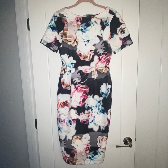 Classy floral structured midi dress. - Picture 2 of 5